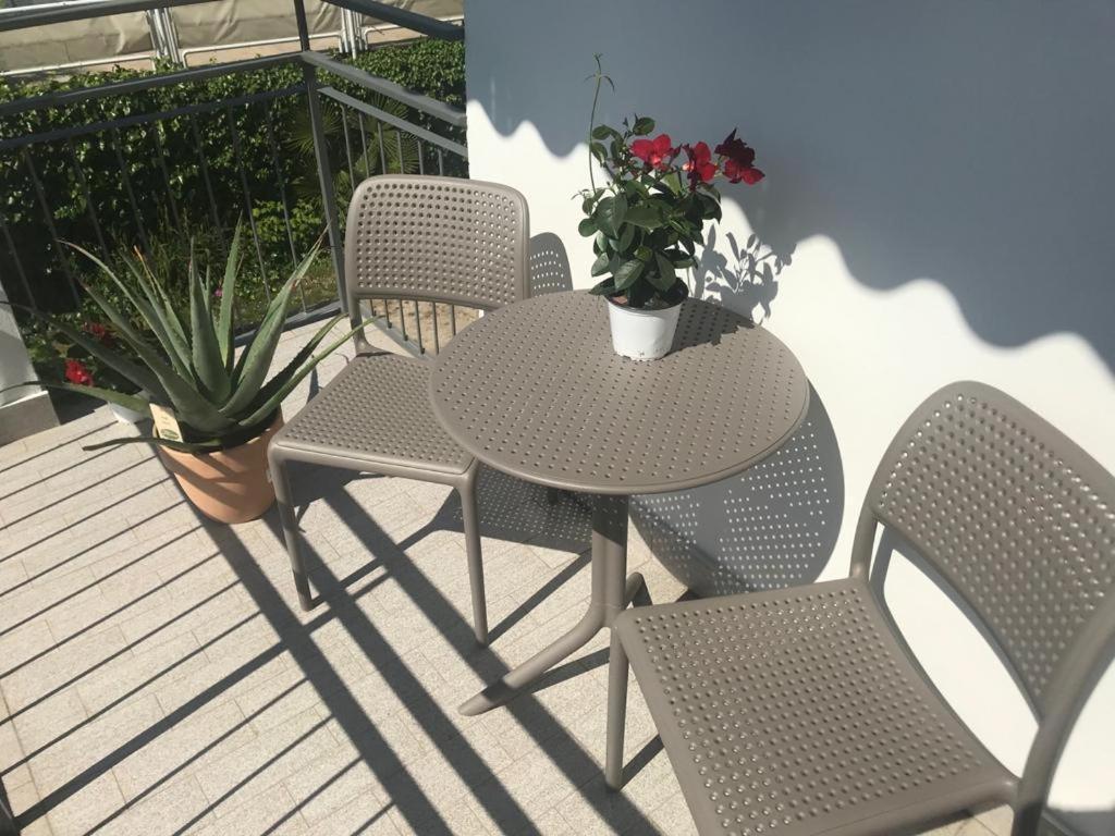 Apartment Blue - A Due Passi Dal Lago, Parcheggio Privato *
