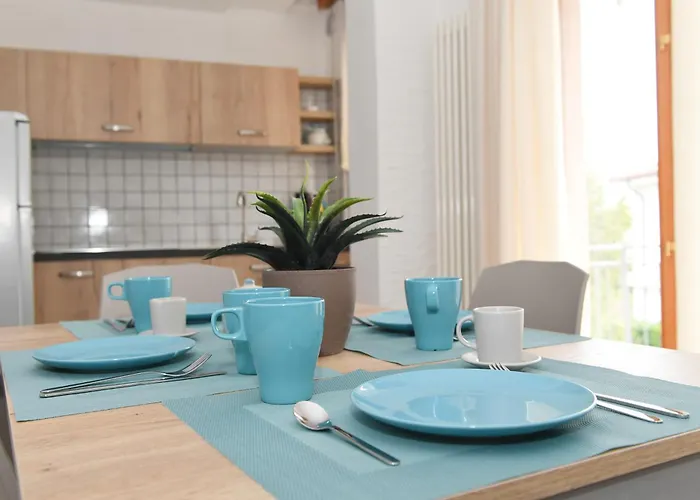 Blue Apartment - A Due Passi Dal Lago, Parcheggio Privato