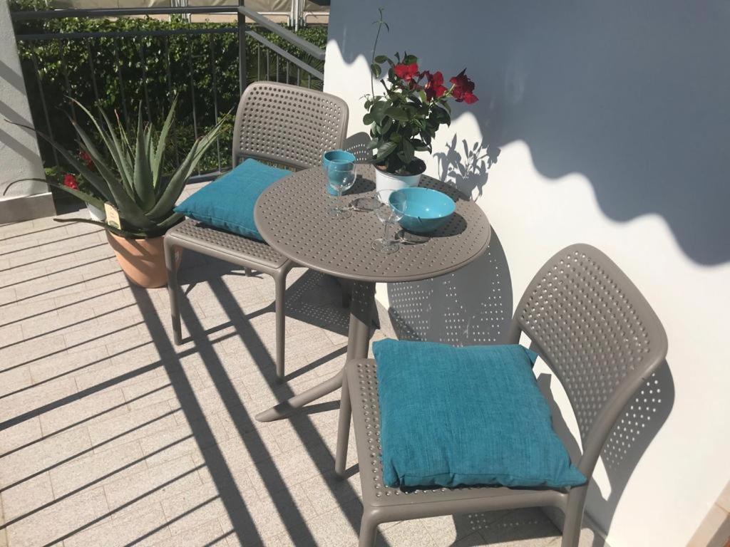 Apartment Blue - A Due Passi Dal Lago, Parcheggio Privato *